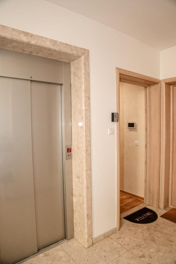 Miha Apartment Белград Екстериор снимка